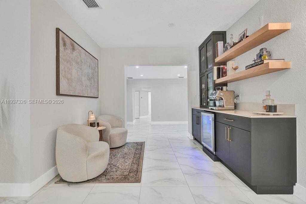 Small Image of 6470 SOUTH WEST 27TH ST, Miami Number 25