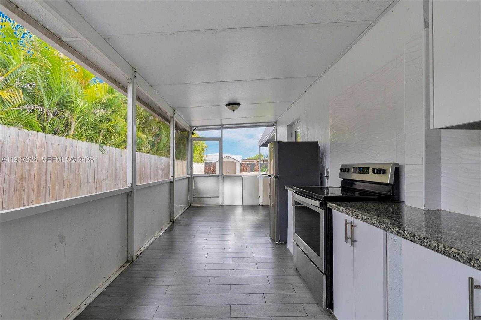 Small Image of 6470 SOUTH WEST 27TH ST, Miami Number 34