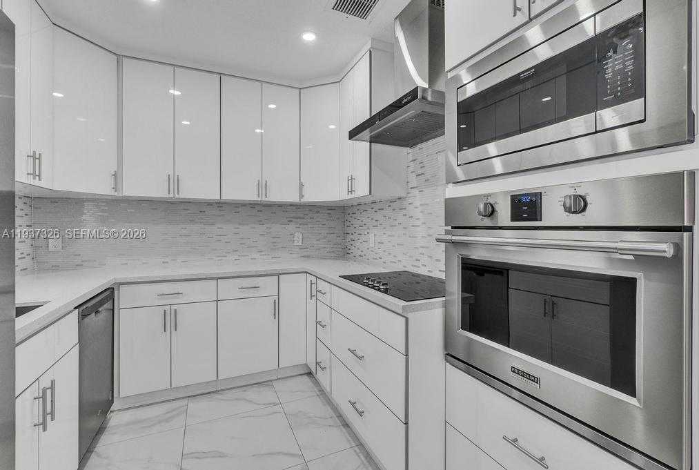 Small Image of 6470 SOUTH WEST 27TH ST, Miami Number 6