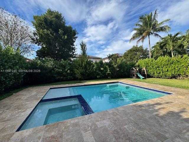 Imagen de Pequeño Objeto