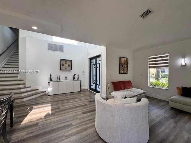 Imagen de Pequeño Objeto