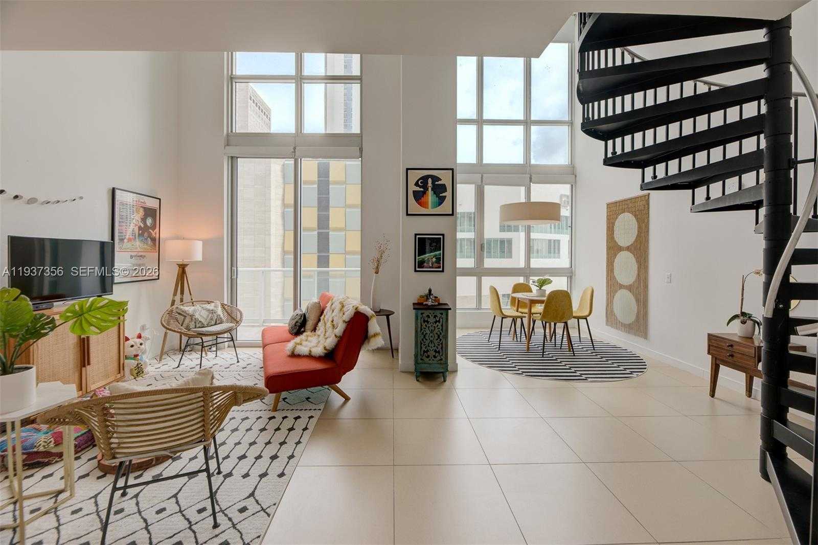 Small Image of 300 SOUTH BISCAYNE BLVD #L-428, Miami Number 3