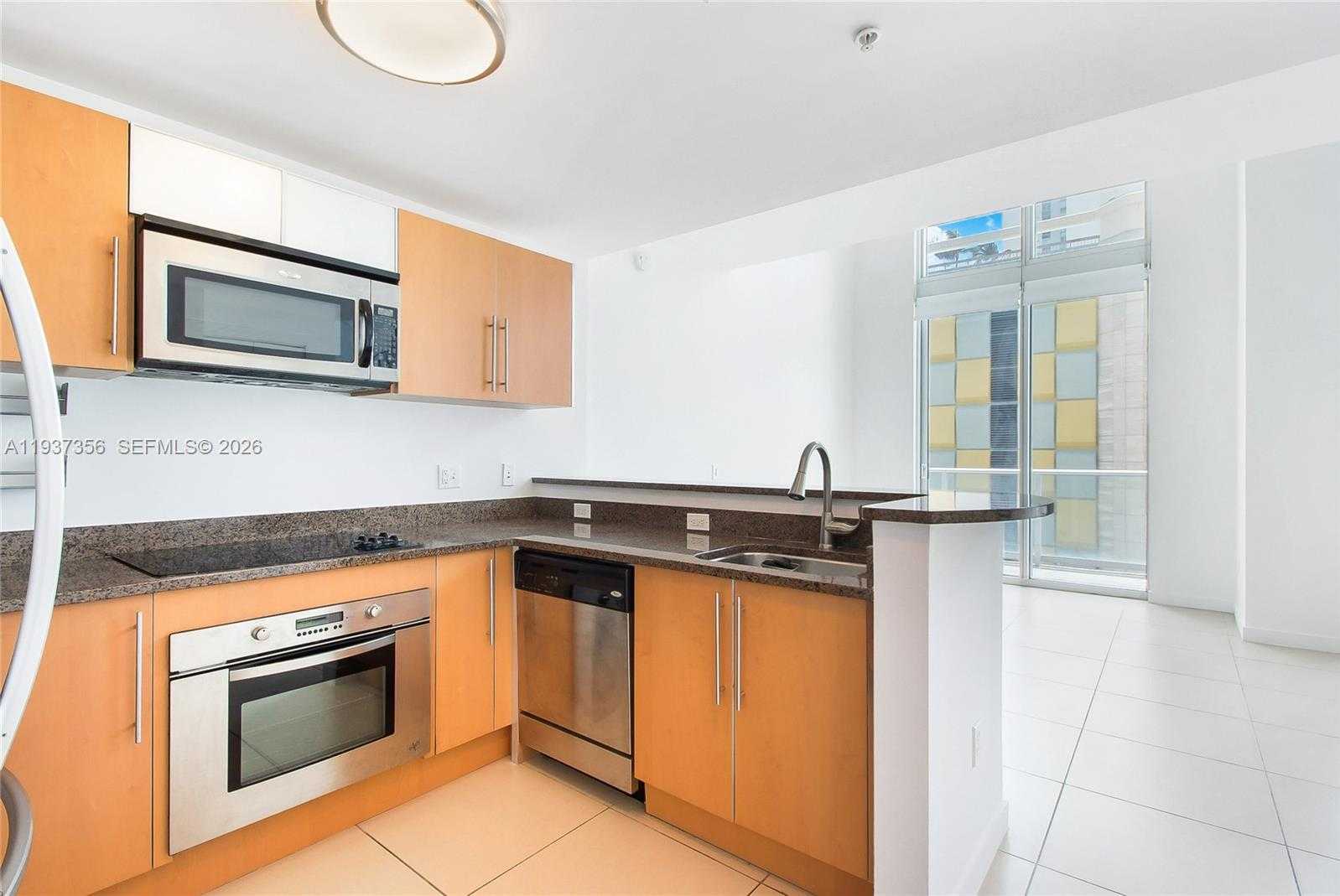 Small Image of 300 SOUTH BISCAYNE BLVD #L-428, Miami Number 9