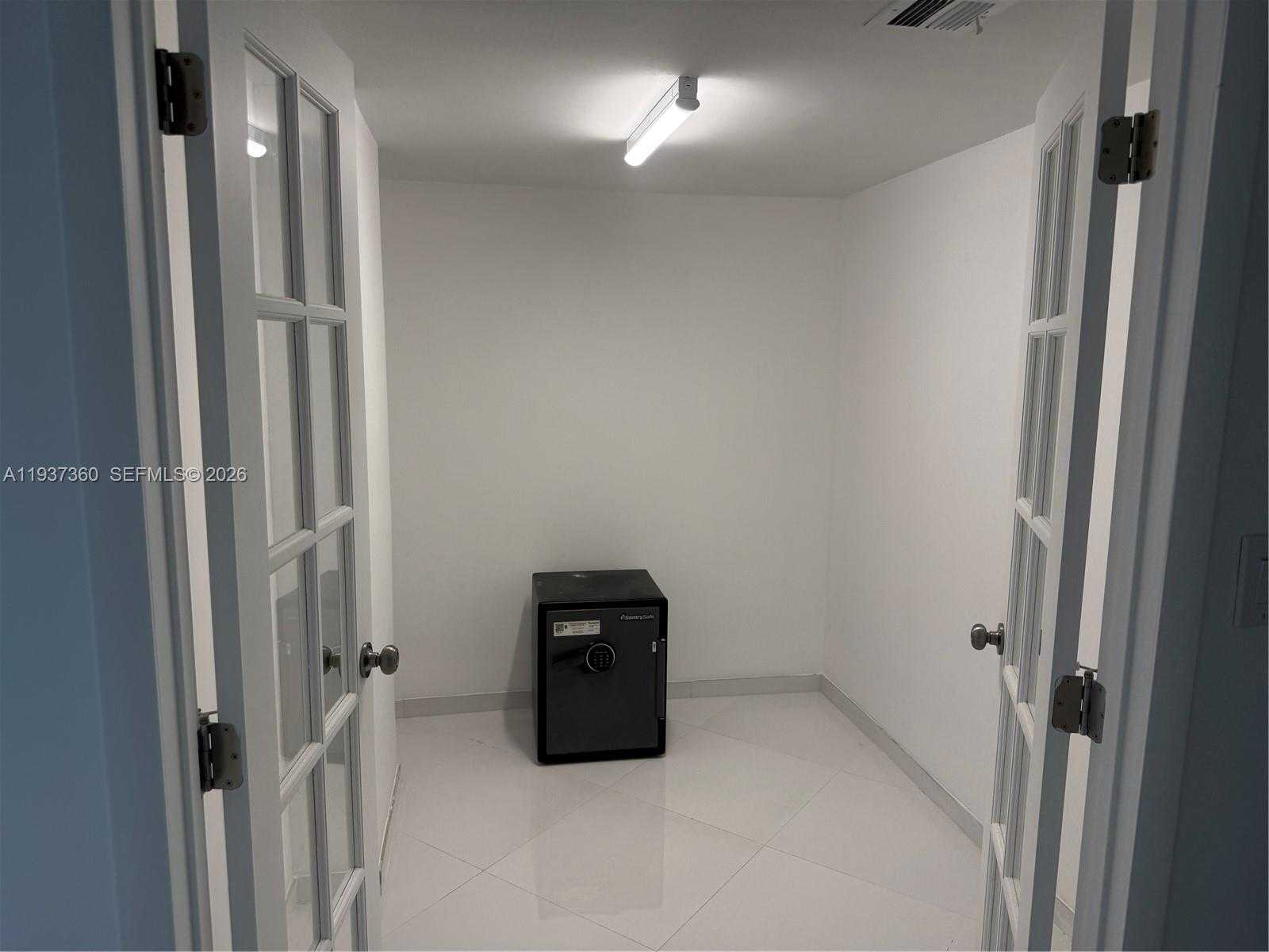 Small Image of 19380 COLLINS AVE #403, Sunny Isles Beach Number 28