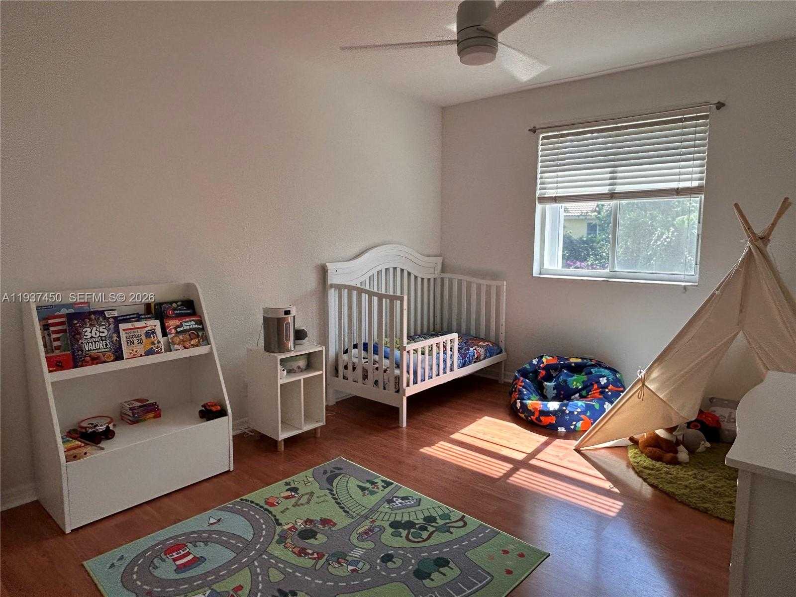 Small Image of 1570 ELM GROVE RD, Weston Number 14