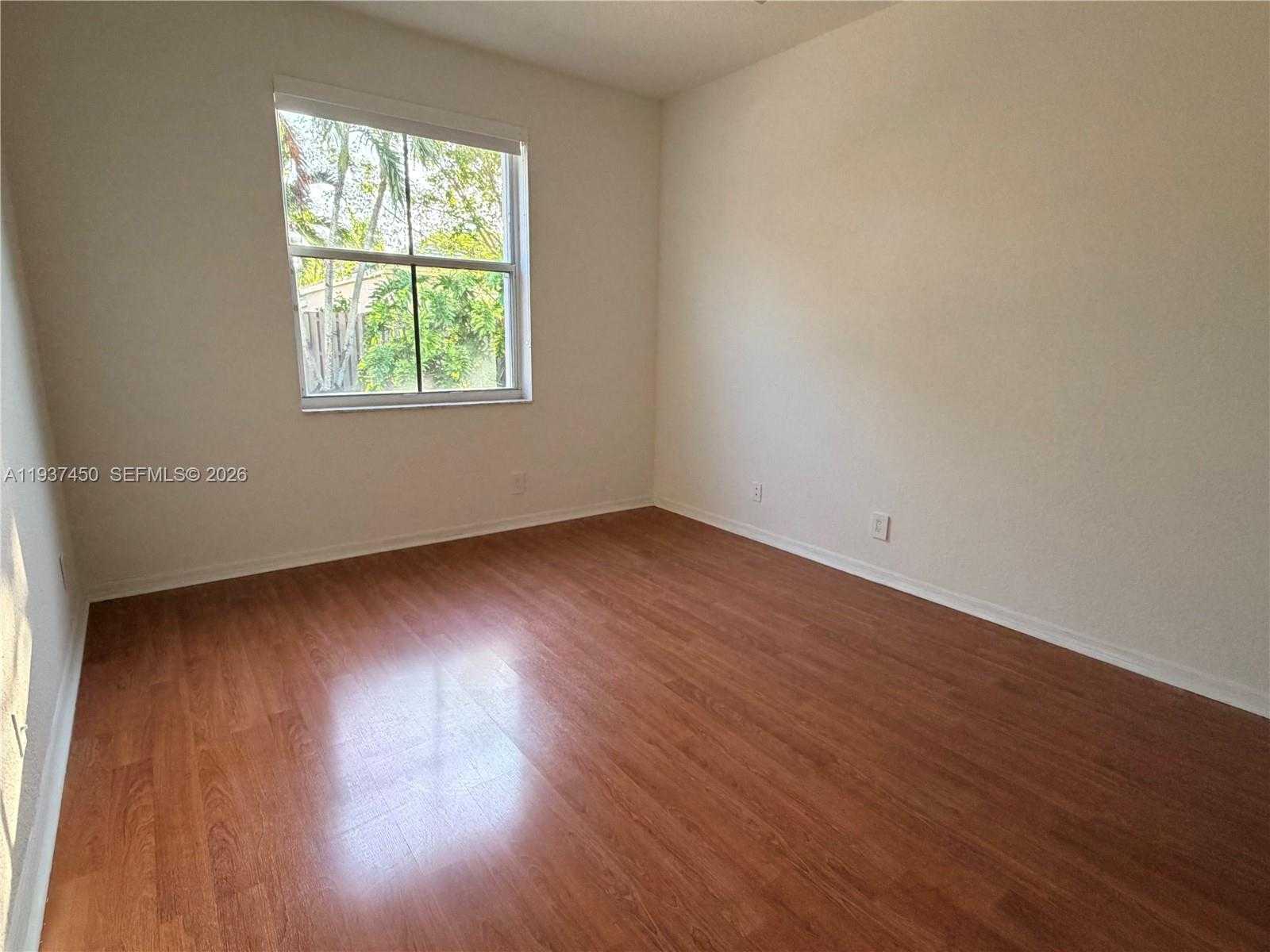 Small Image of 1570 ELM GROVE RD, Weston Number 17