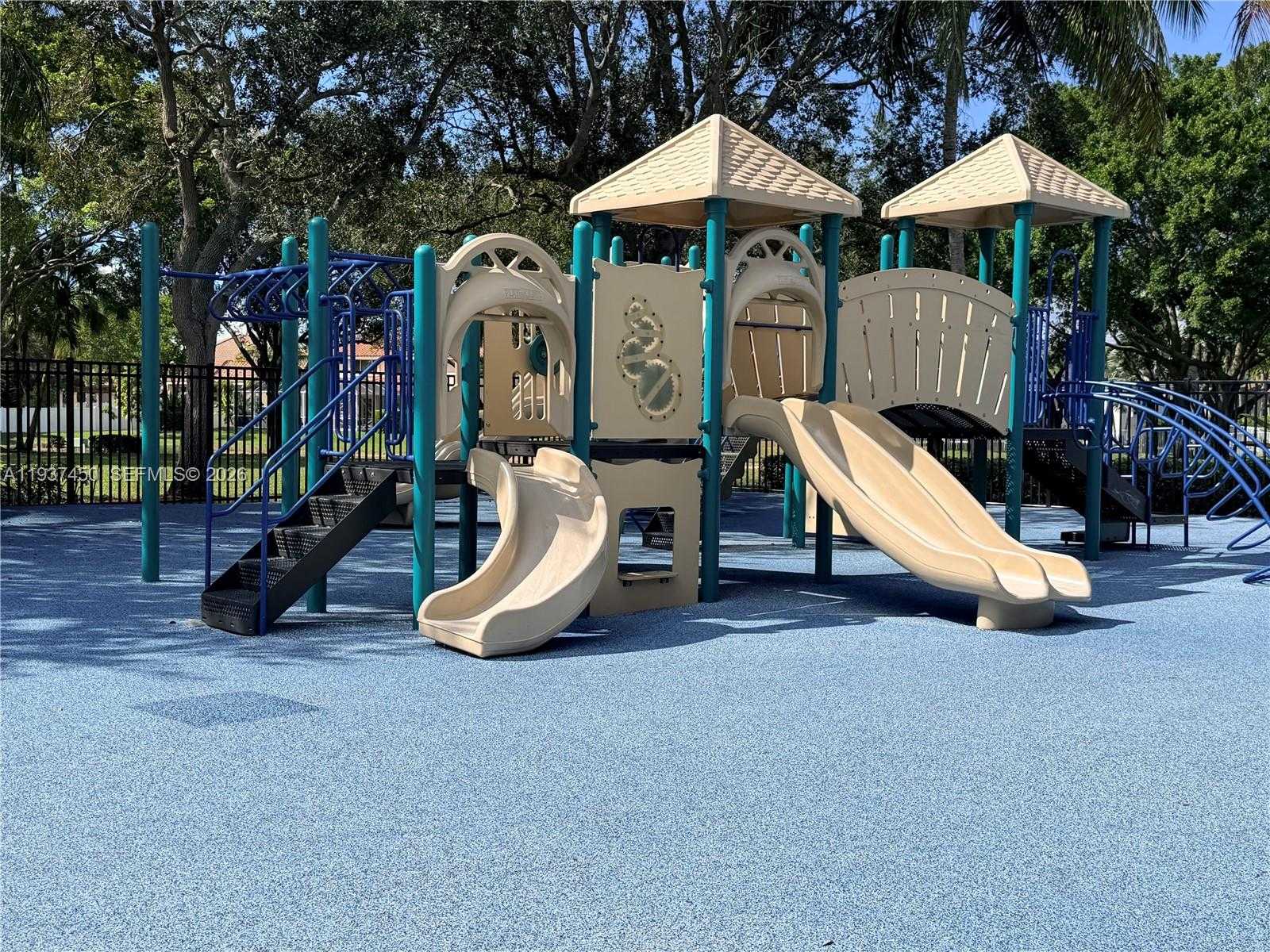 Small Image of 1570 ELM GROVE RD, Weston Number 30