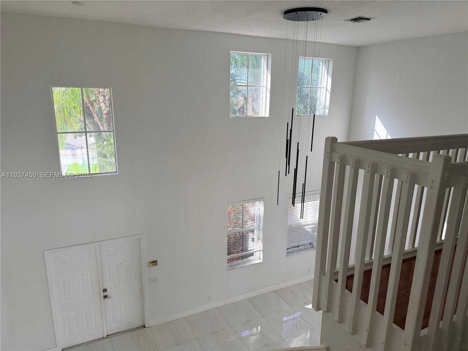 Small Image of 1570 ELM GROVE RD, Weston Number 4