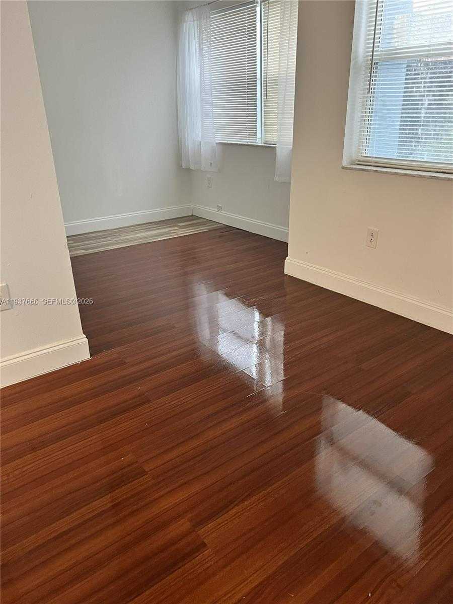 Small Image of 17500 NORTH WEST 67TH CT #P-19, Hialeah Number 4