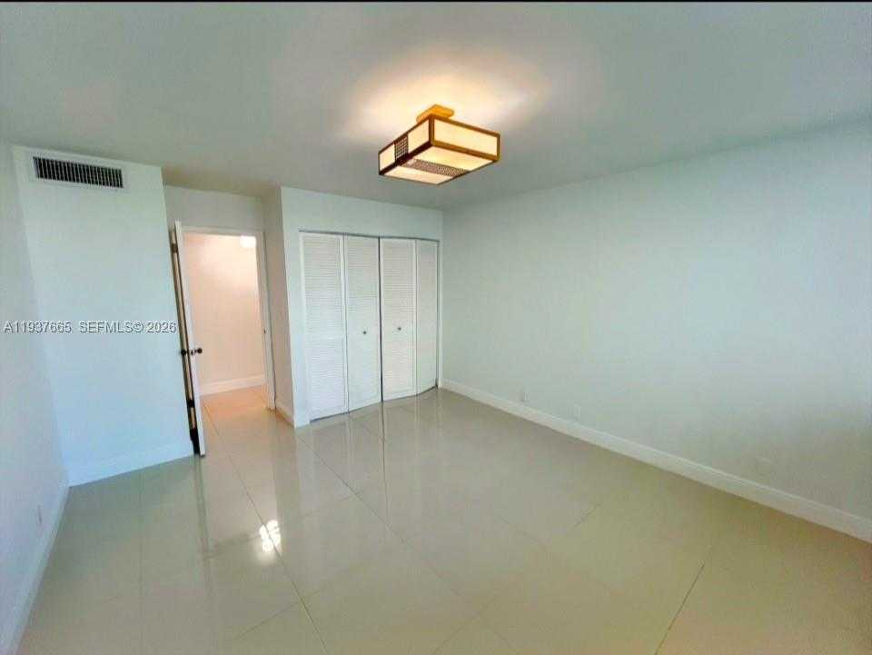 Small Image of 2030 SOUTH OCEAN DR #506, Hallandale Beach Number 28