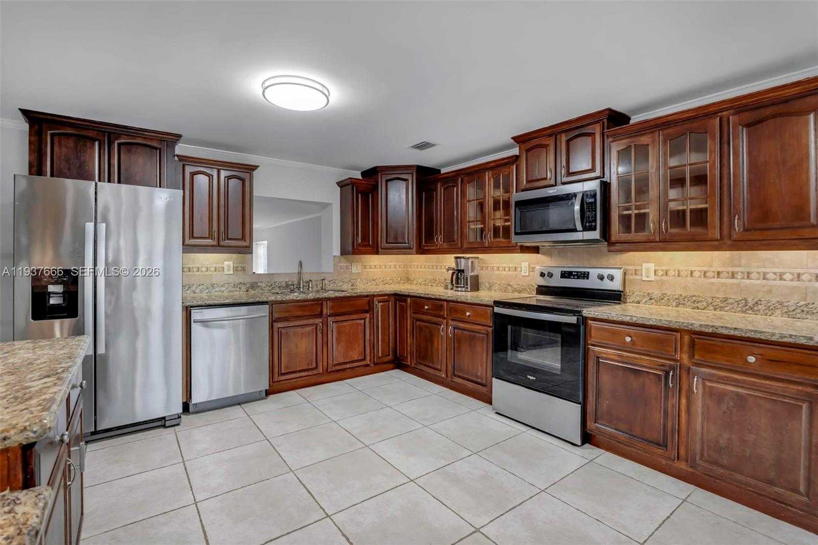 Small Image of 812 HOLLY LN, Plantation Number 20