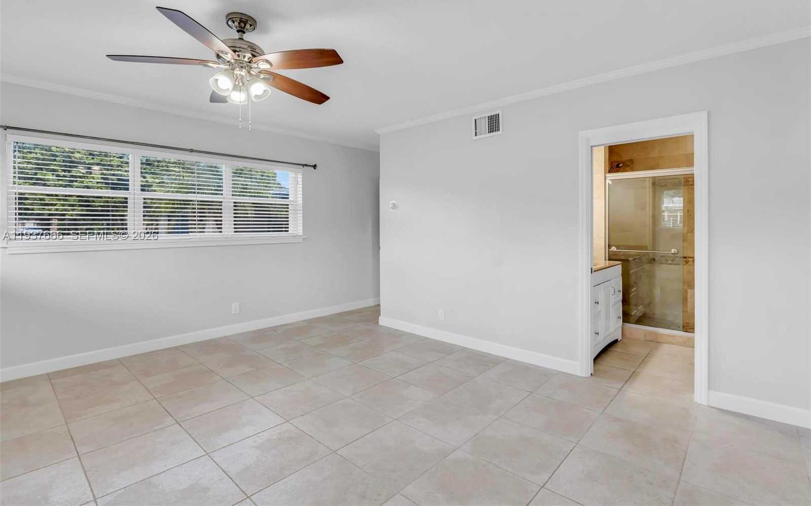 Small Image of 812 HOLLY LN, Plantation Number 25