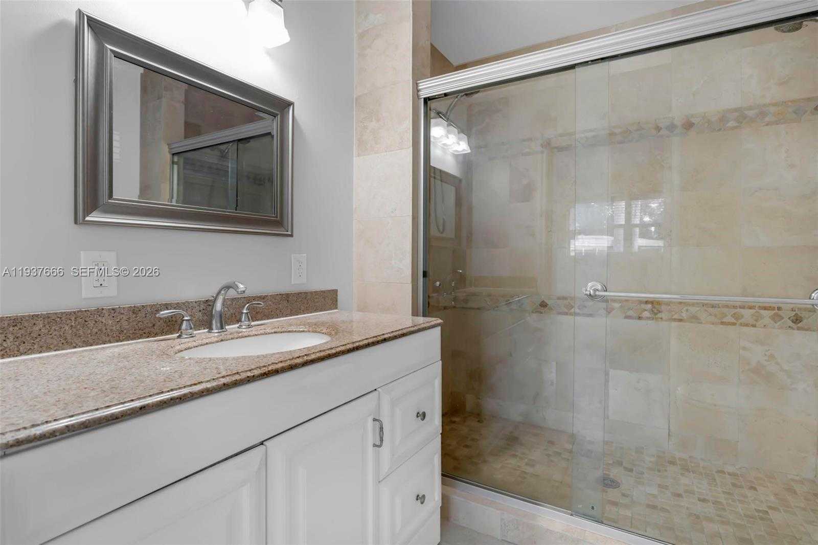 Small Image of 812 HOLLY LN, Plantation Number 26