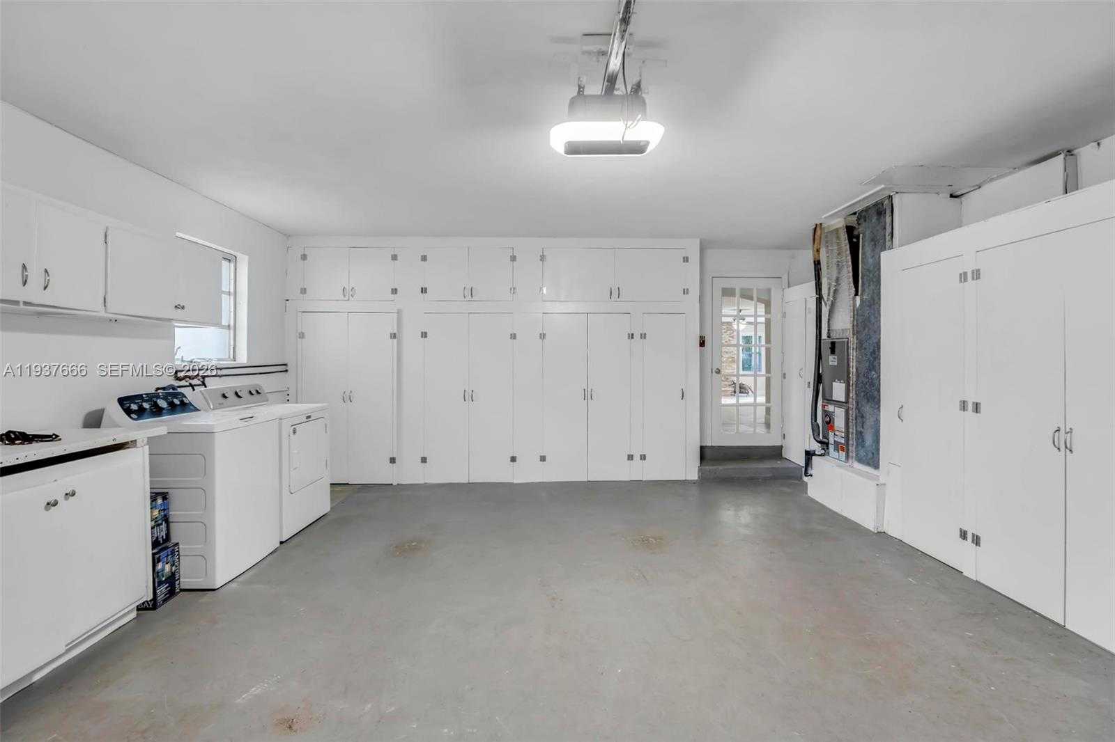 Small Image of 812 HOLLY LN, Plantation Number 35