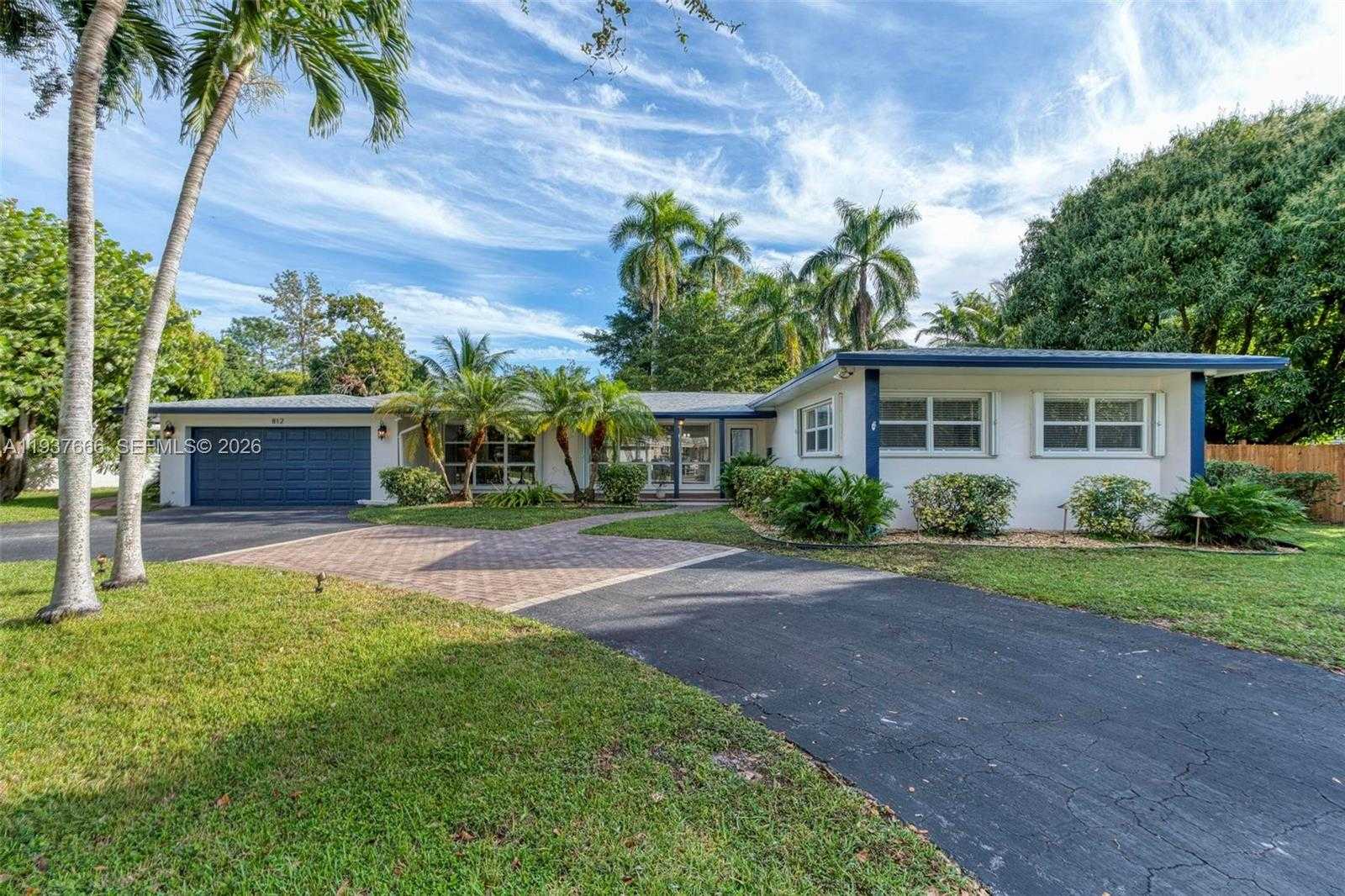 Small Image of 812 HOLLY LN, Plantation Number 43