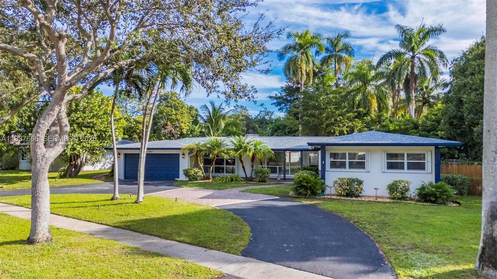 Small Image of 812 HOLLY LN, Plantation Number 48