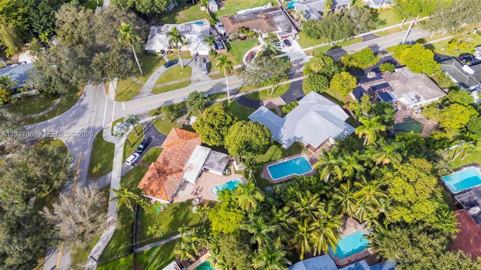 Small Image of 812 HOLLY LN, Plantation Number 57