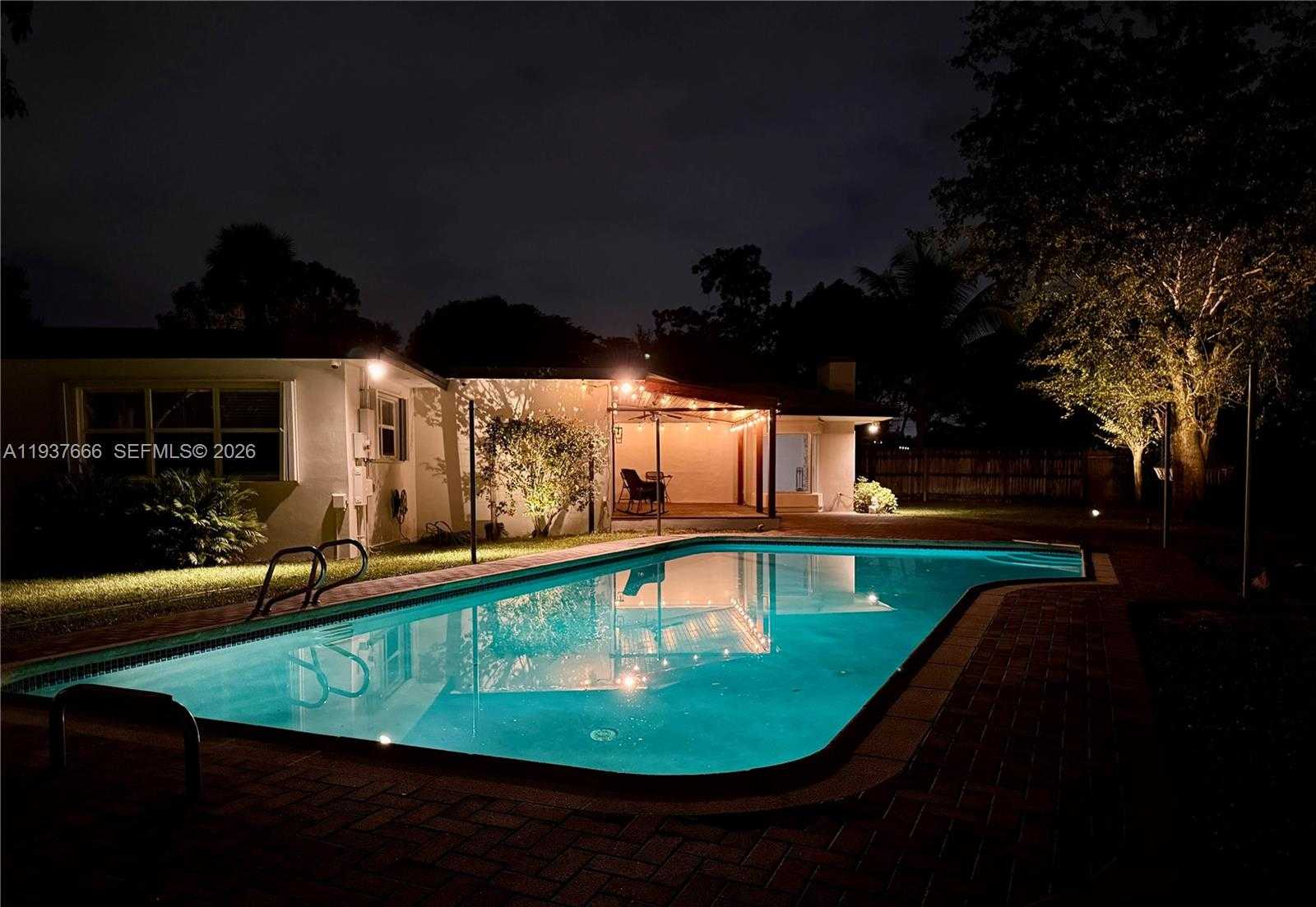 Small Image of 812 HOLLY LN, Plantation Number 65