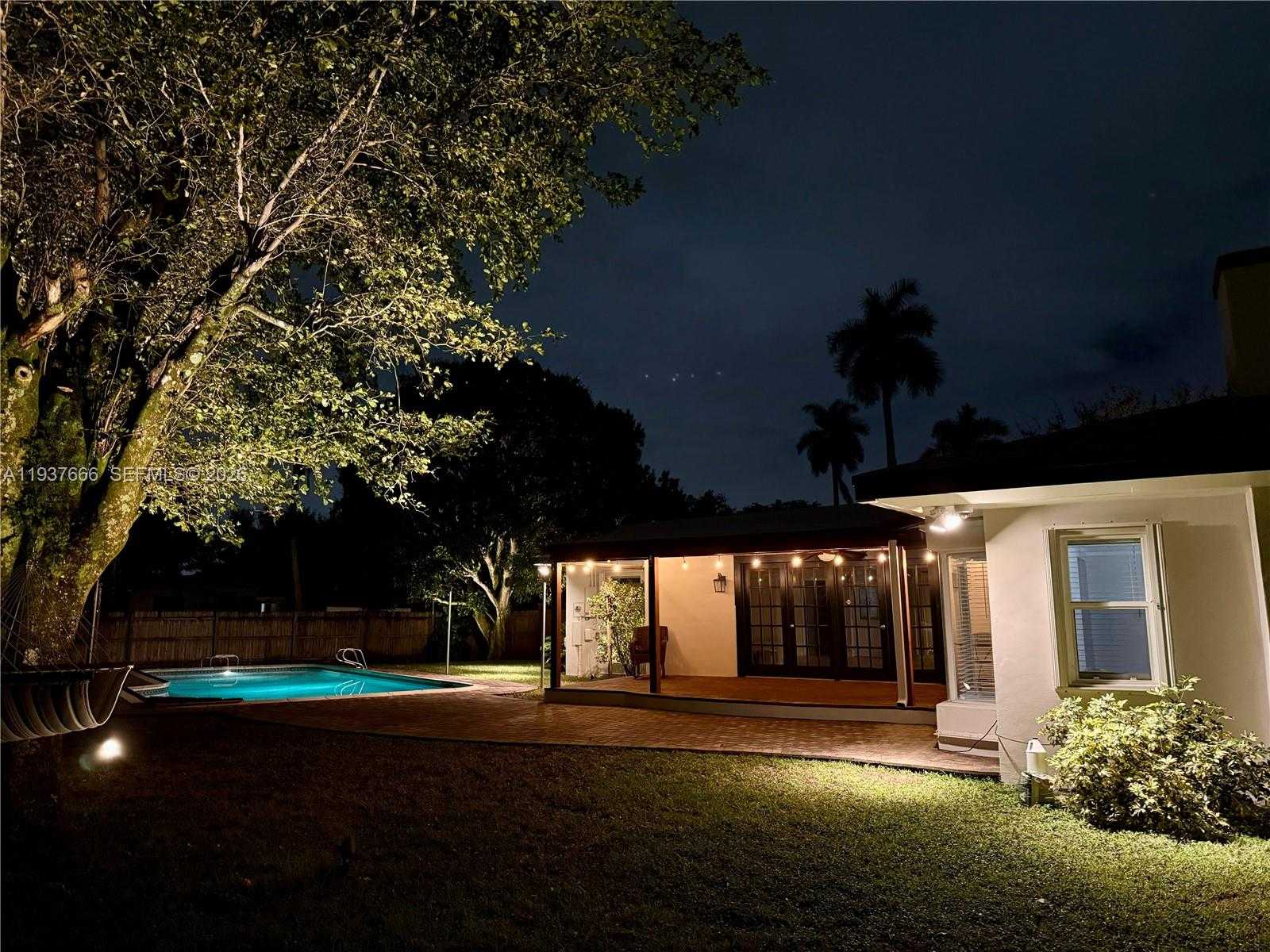 Small Image of 812 HOLLY LN, Plantation Number 66