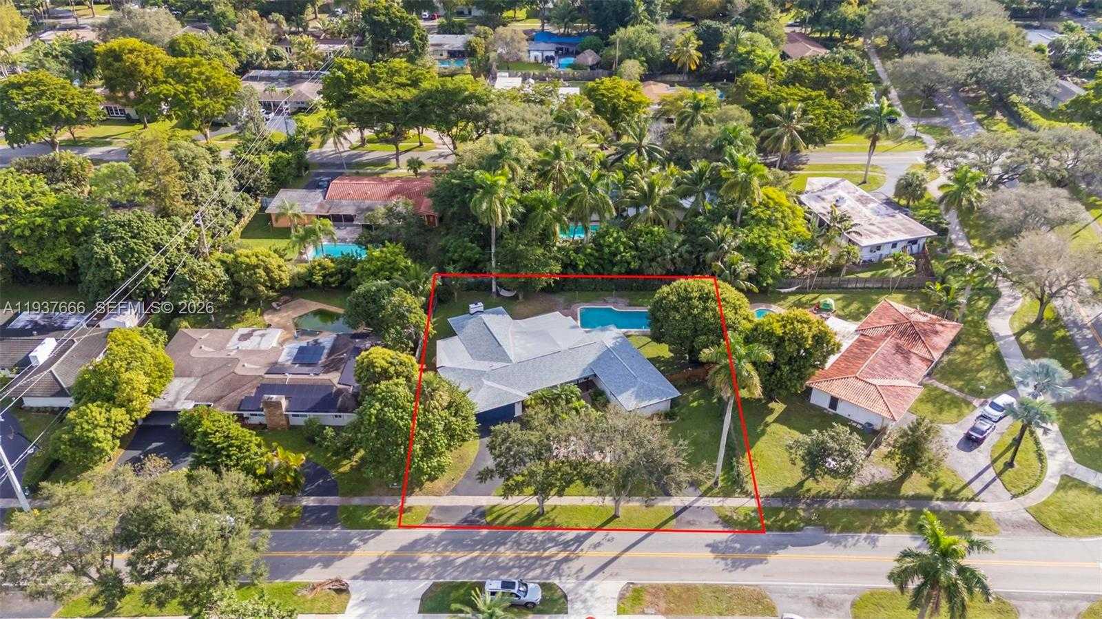 Small Image of 812 HOLLY LN, Plantation Number 7