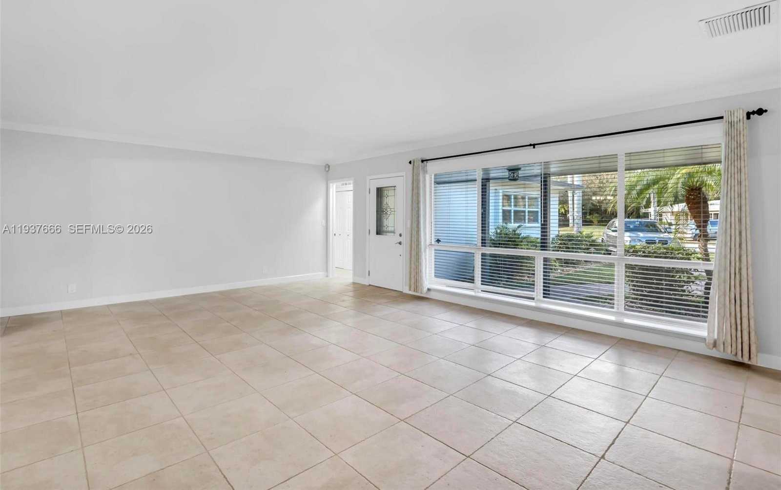 Small Image of 812 HOLLY LN, Plantation Number 9