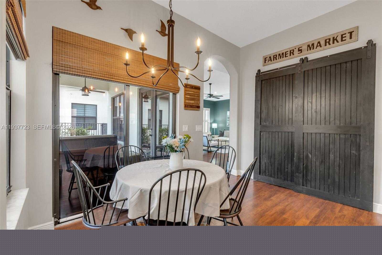 Imagen de Pequeño Objeto