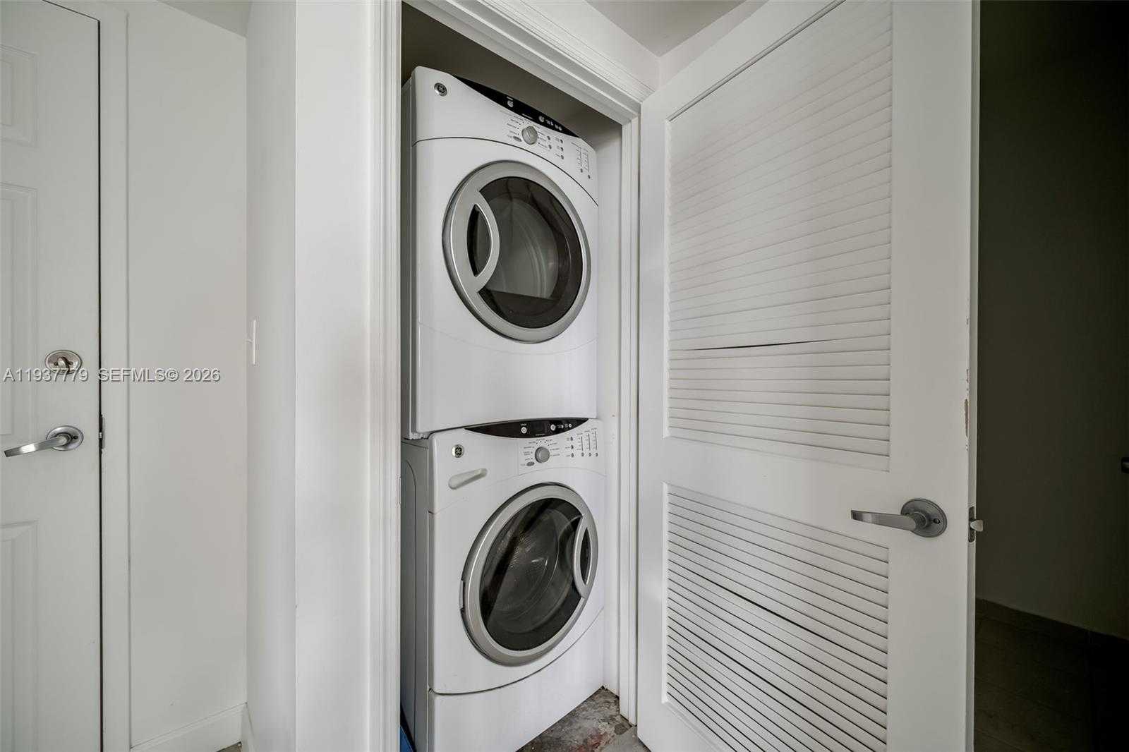 Small Image of 140 SOUTH DIXIE HWY #1011, Hollywood Number 3