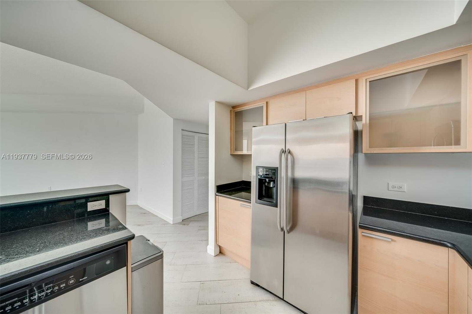 Small Image of 140 SOUTH DIXIE HWY #1011, Hollywood Number 4