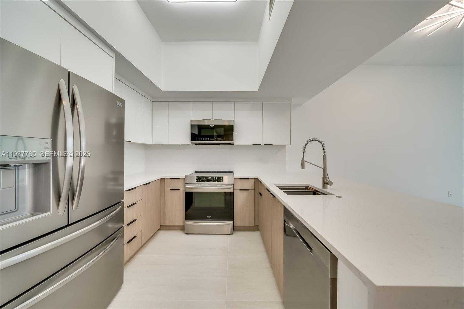 Small Image of 140 SOUTH DIXIE HWY #1007, Hollywood Number 7