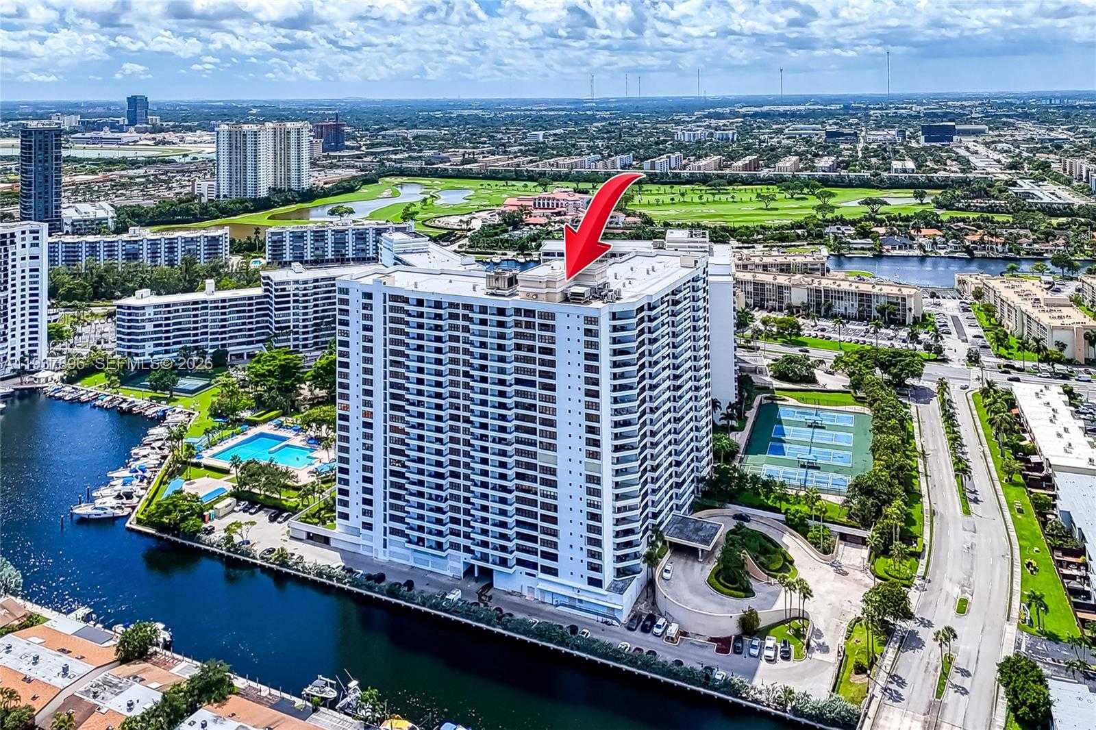 Small Image of 2500 PARKVIEW DR #911, Hallandale Beach Number 53