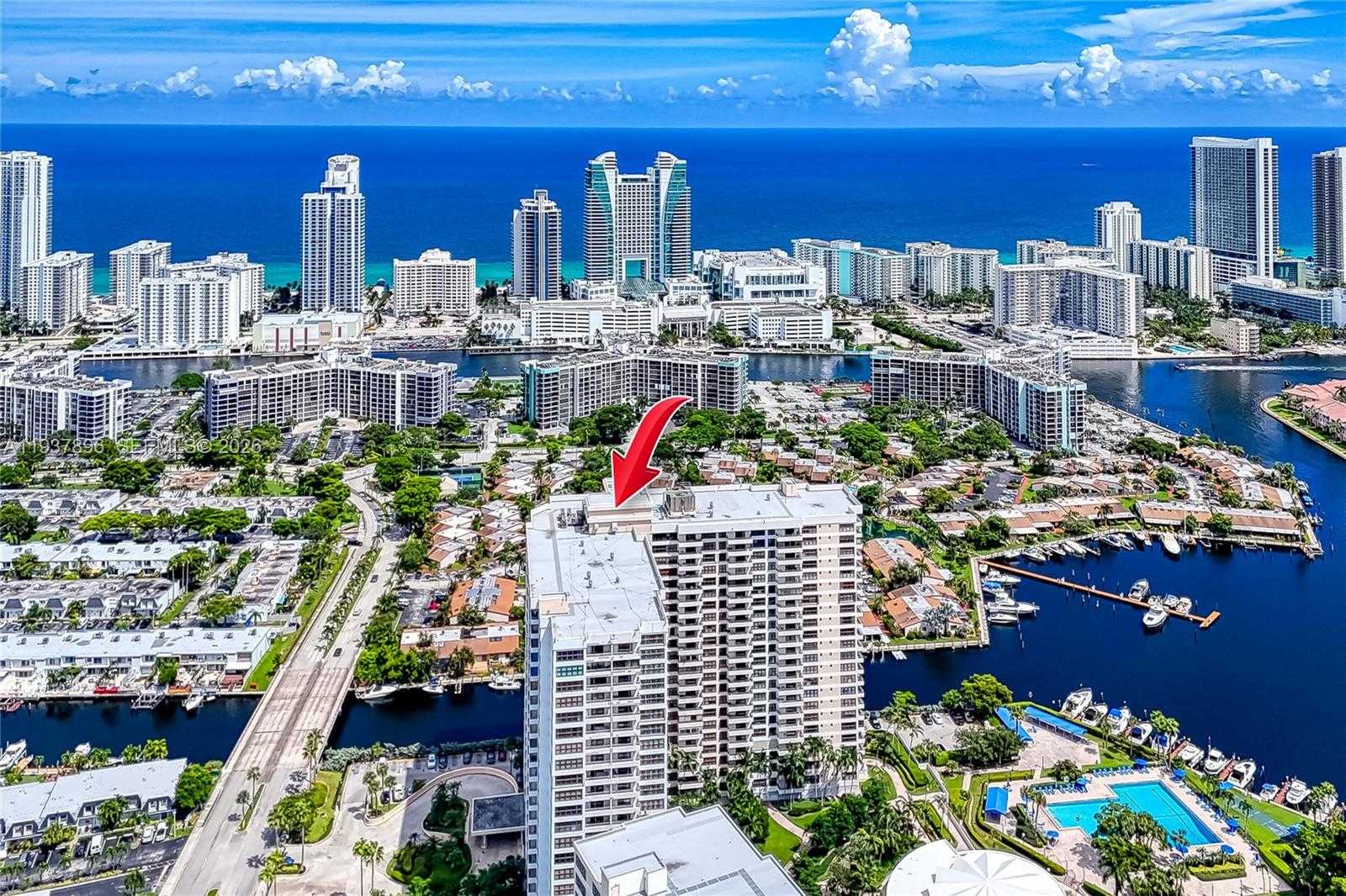 Small Image of 2500 PARKVIEW DR #911, Hallandale Beach Number 59