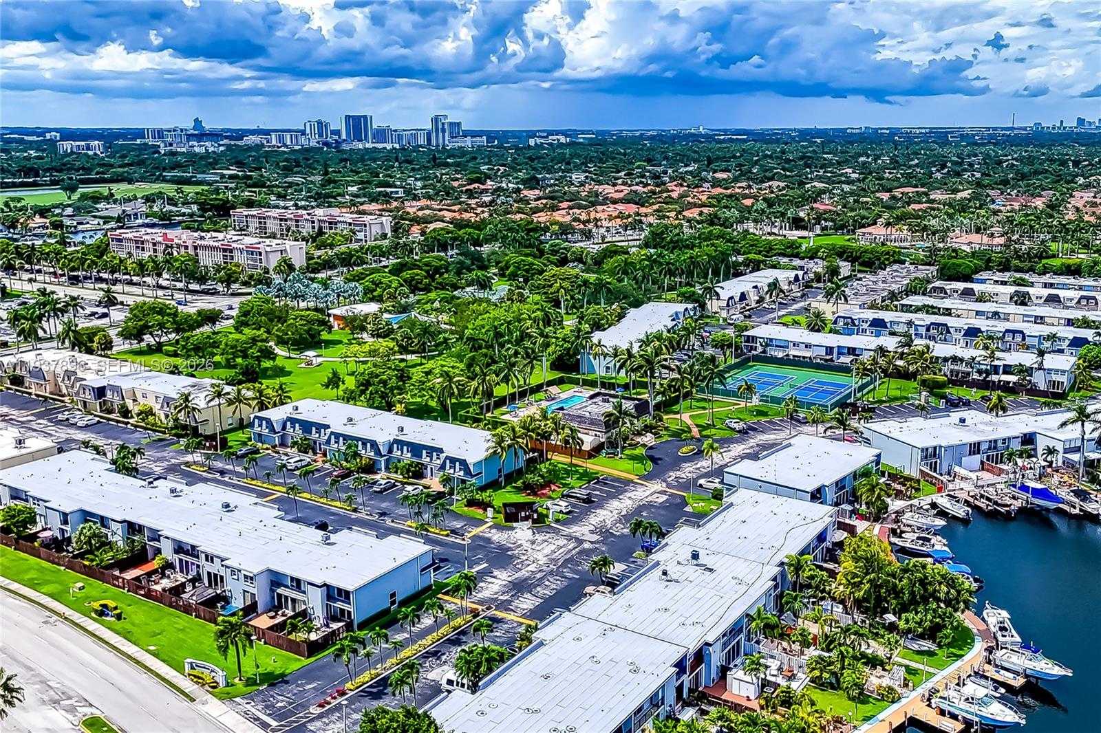 Small Image of 2500 PARKVIEW DR #911, Hallandale Beach Number 63