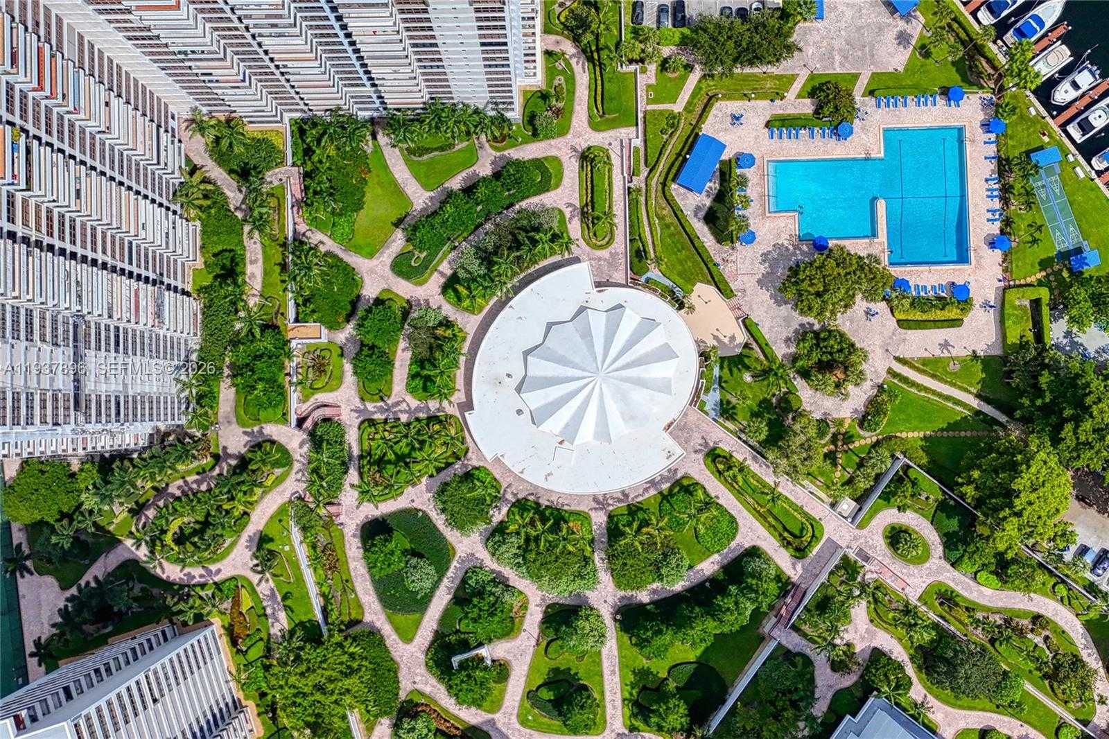 Small Image of 2500 PARKVIEW DR #911, Hallandale Beach Number 64