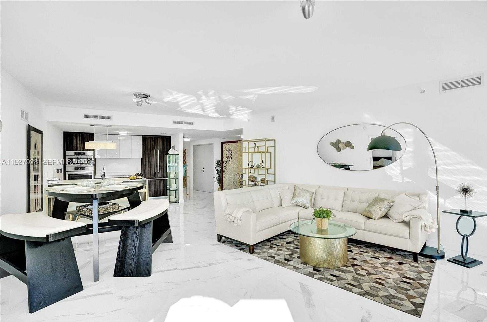 Small Image of Miami Number 21