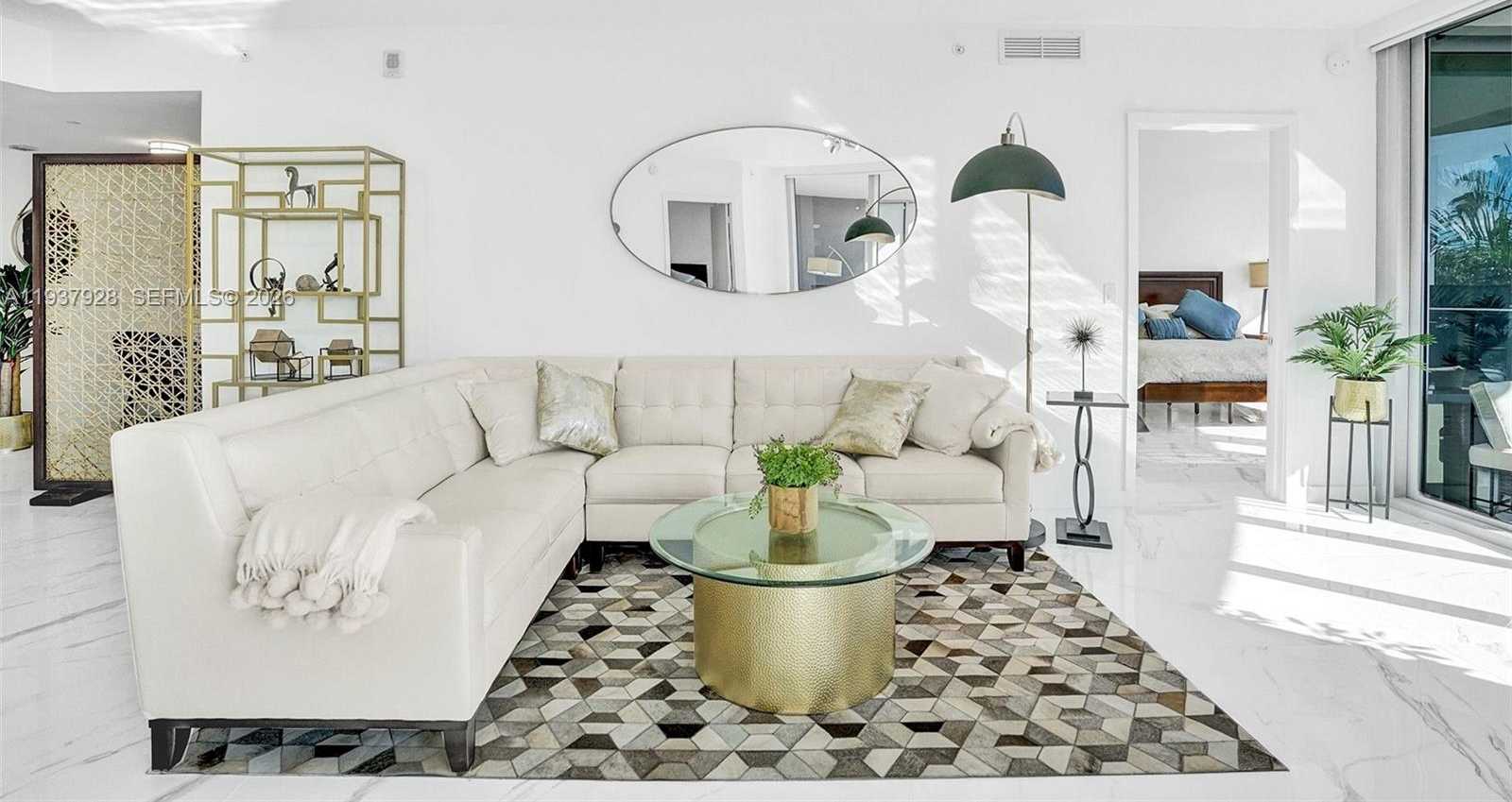 Small Image of Miami Number 22