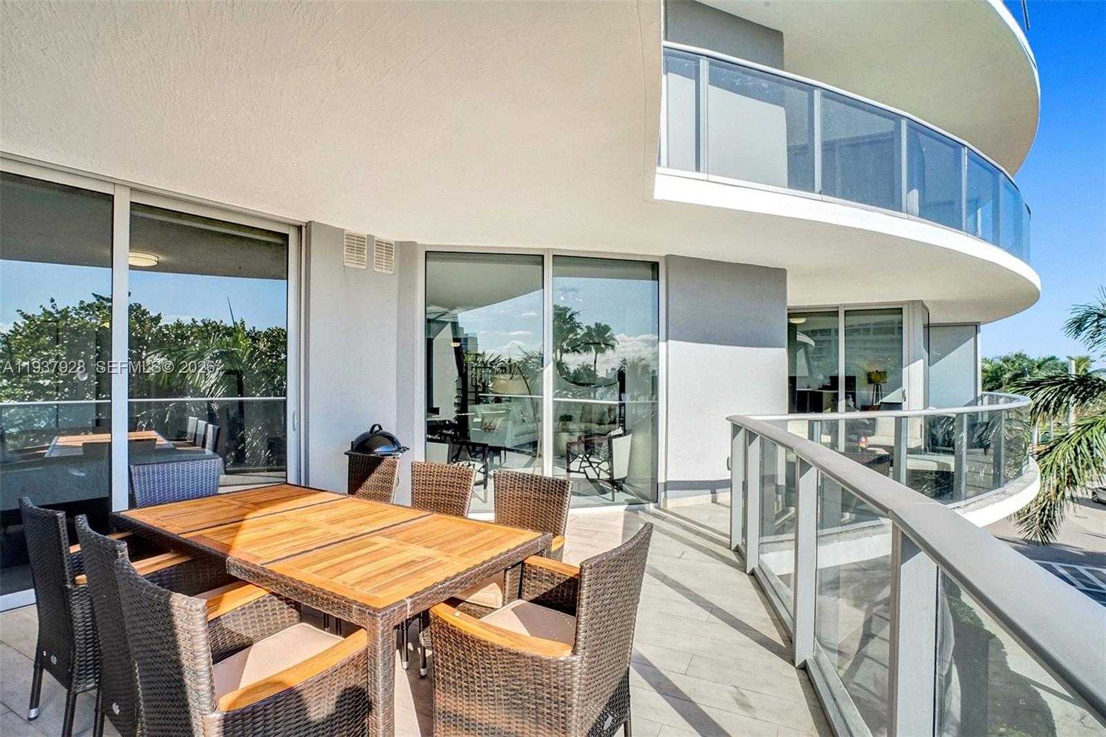 Small Image of Miami Number 44