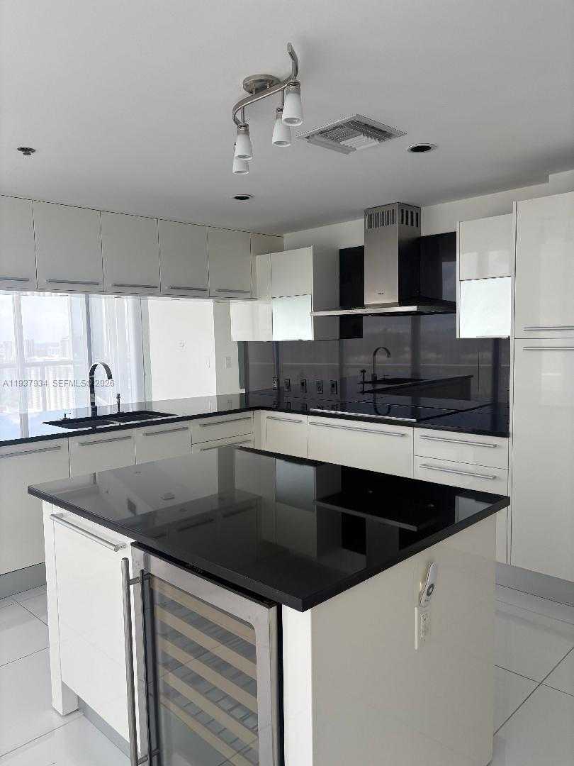 Small Image of 17121 COLLINS AVE #3101, Sunny Isles Beach Number 6