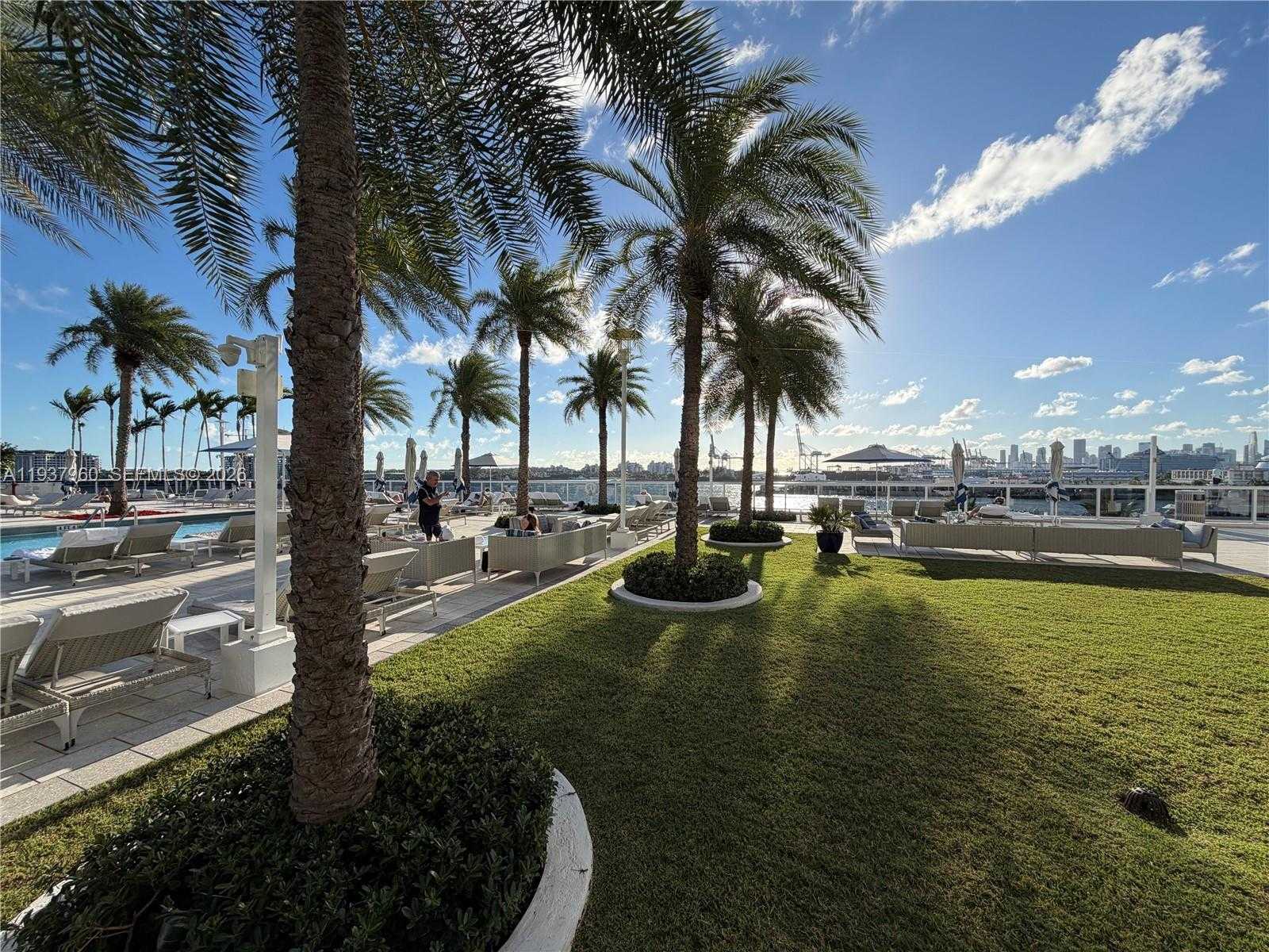 Small Image of 400 ALTON RD #LPH-3007, Miami Beach Number 52