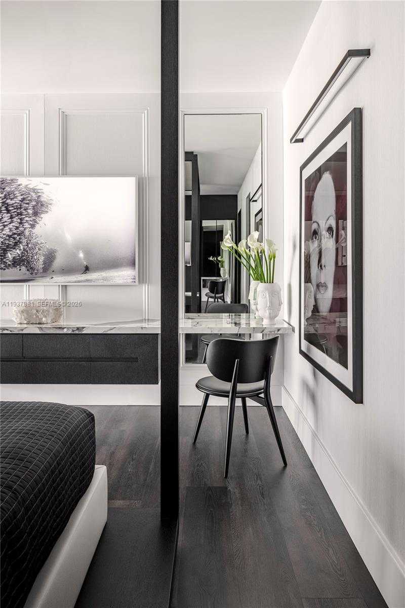 Small Image of 1040 BISCAYNE BLVD #2202, Miami Number 17