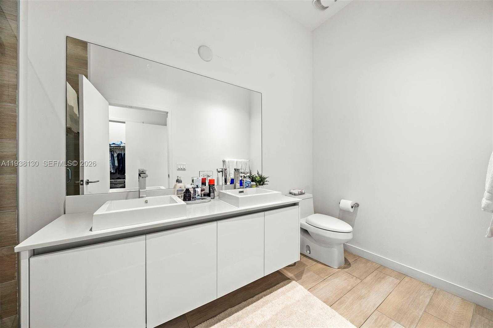 Small Image of 1600 SOUTH WEST 1ST AVE #302, Miami Number 9