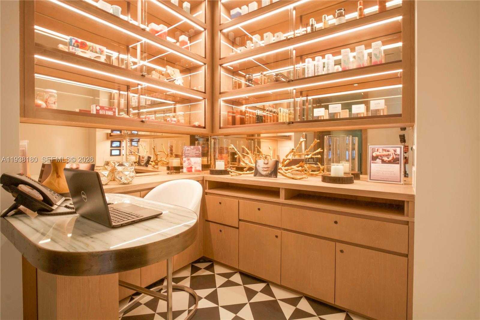 Imagen de Pequeño Objeto