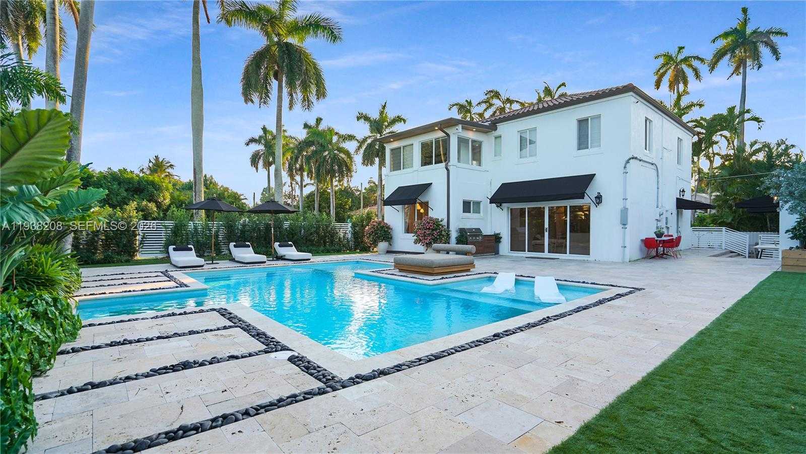 Small Image of 1201 NORTH EAST 85TH ST, Miami Number 15