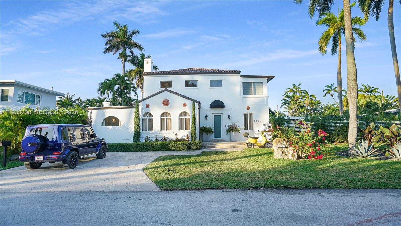 Small Image of 1201 NORTH EAST 85TH ST, Miami Number 2