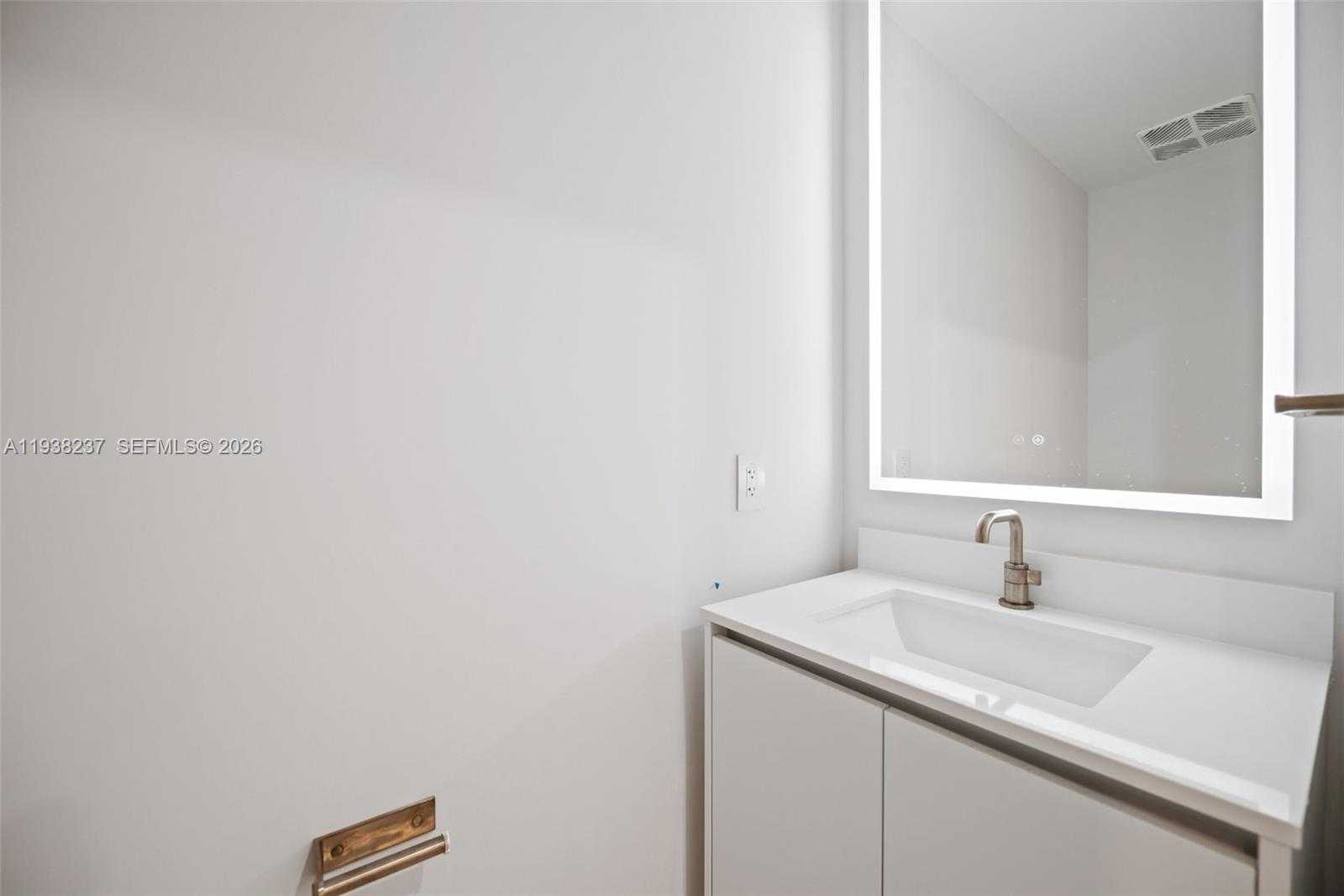 Small Image of 700 NORTH EAST 24TH ST #2105, Miami Number 15