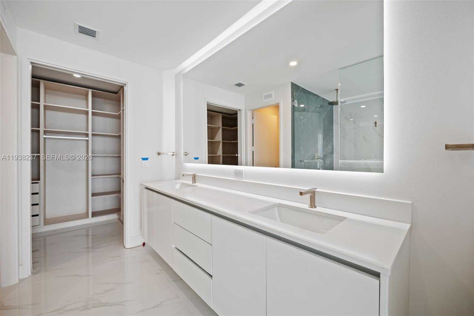 Small Image of 700 NORTH EAST 24TH ST #2105, Miami Number 20