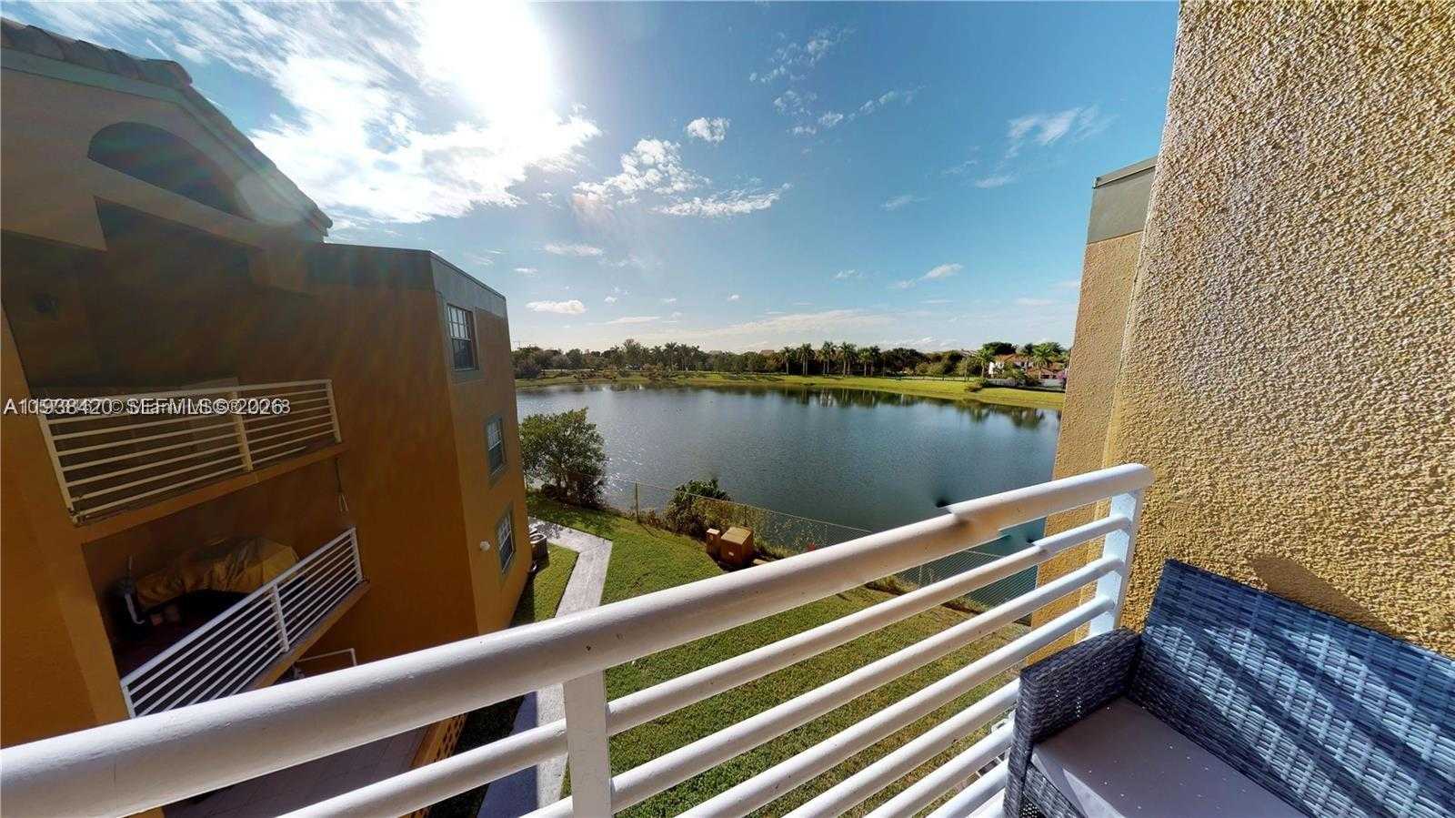 Small Image of 9735 FONTAINEBLEAU BLVD #G308, Miami Number 6