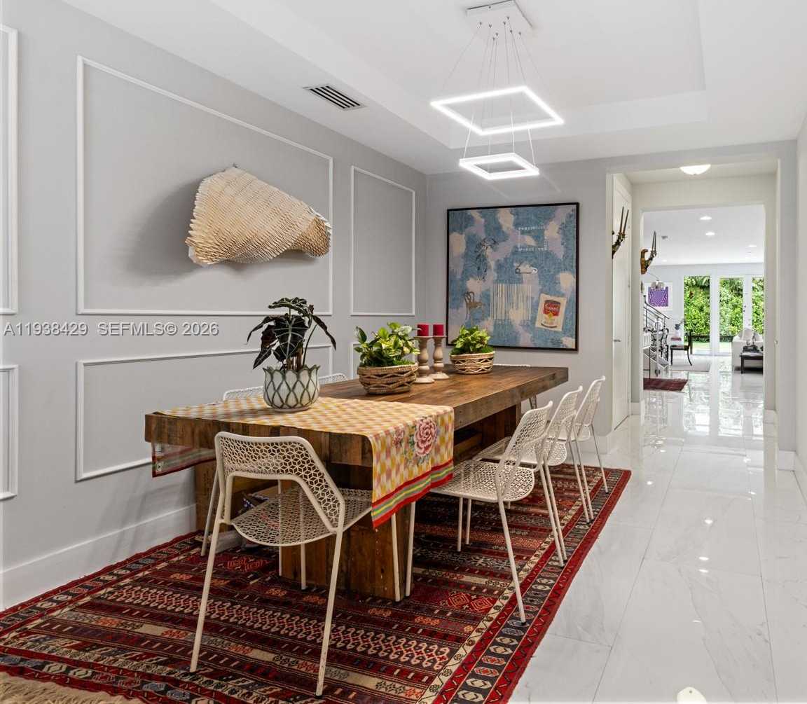 Small Image of 2930 CATALINA ST #1, Miami Number 13