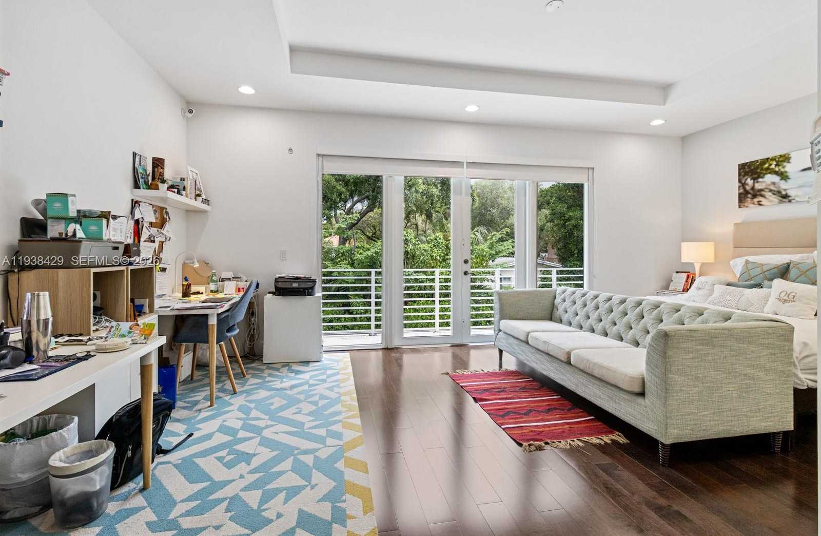 Small Image of 2930 CATALINA ST #1, Miami Number 15