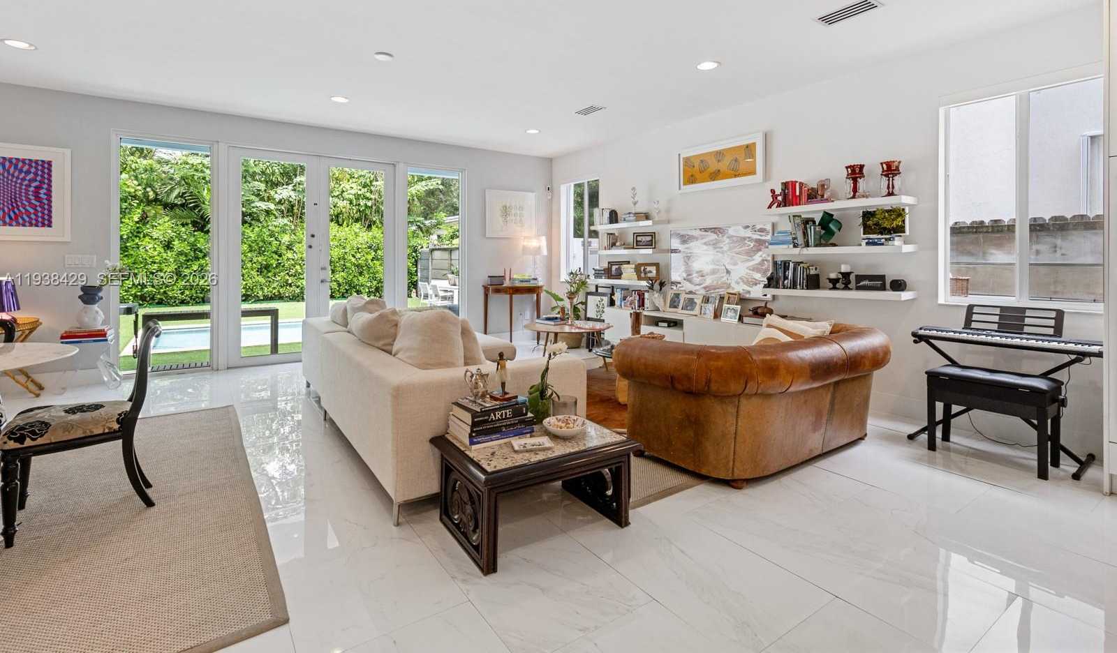 Small Image of 2930 CATALINA ST #1, Miami Number 20