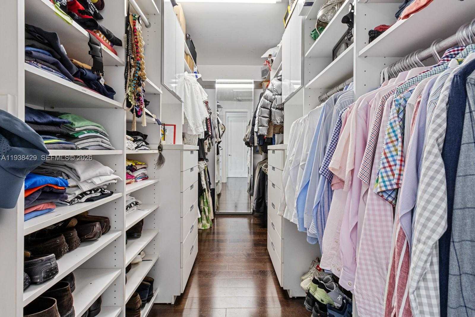 Small Image of 2930 CATALINA ST #1, Miami Number 33